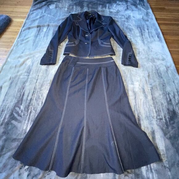 Flattering VTG Mary Tyler Moore Style 2-Piece Vintage Suit - Picture 2 of 11